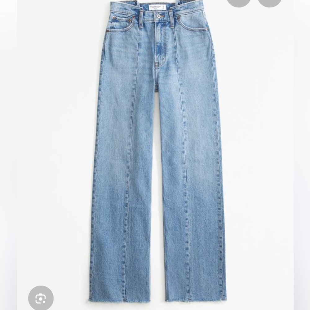 Abercrombie & Fitch 90s relaxed Jean in medium vertical splice